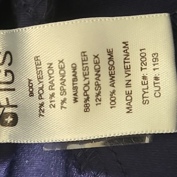 FIGS Technical Collection Women's Navy Blue Scrub Pants Pockets - Size Medium - Picture 10 of 15